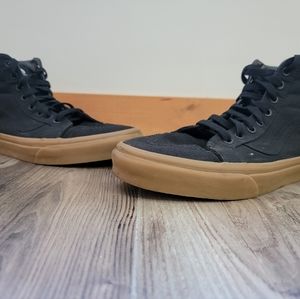 Black and Tan Vans shoes men size 10 used.